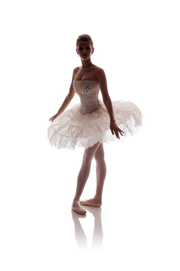 Bailarina De La Mujer En El Tutú Blanco Del Paquete Que Presenta En El  Fondo Blanco Foto de archivo - Imagen de color, belleza: 143713284