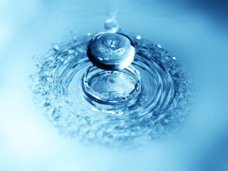 Baisse de l'eau photographie stock