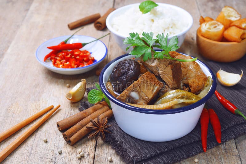 Bak kut teh