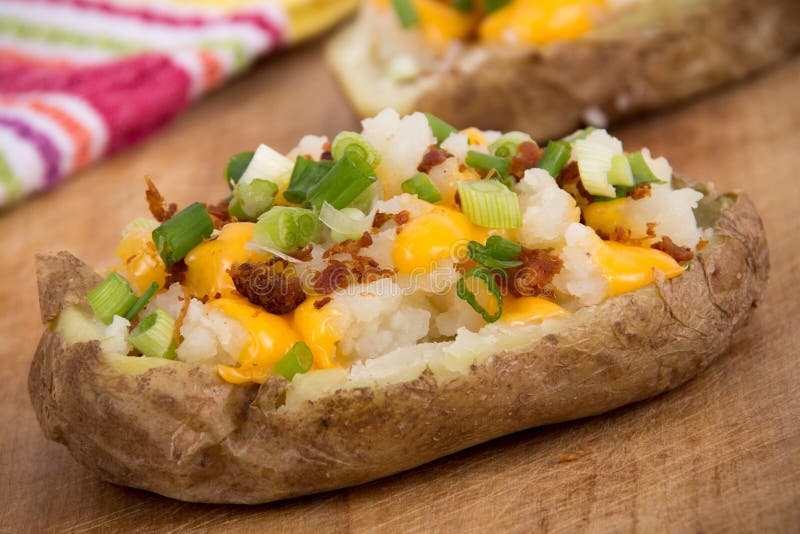 Batata recheada assada imagem de stock
