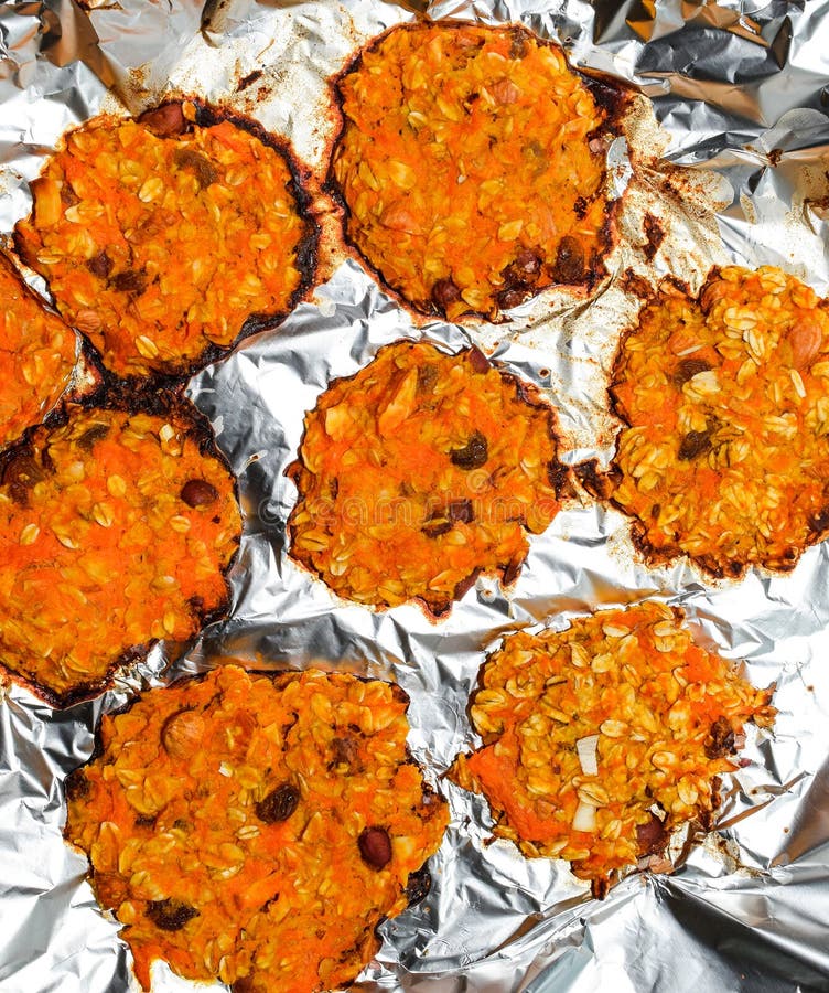 Cakes in foil pans stock photo. Image of homemade, brown - 180386150