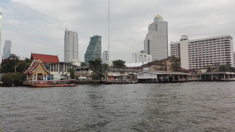 Balade sur la rivière à Bangkok image stock Balade sur la rivière à Bangkok image stock