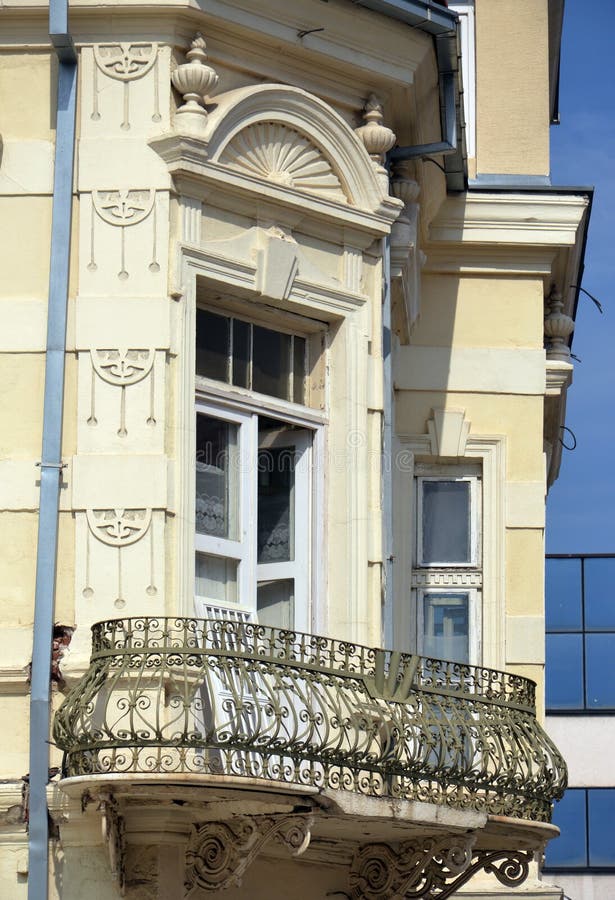 Balcon dans Bitola Macédoine images libres de droits Balcon dans Bitola Macédoine images libres de droits