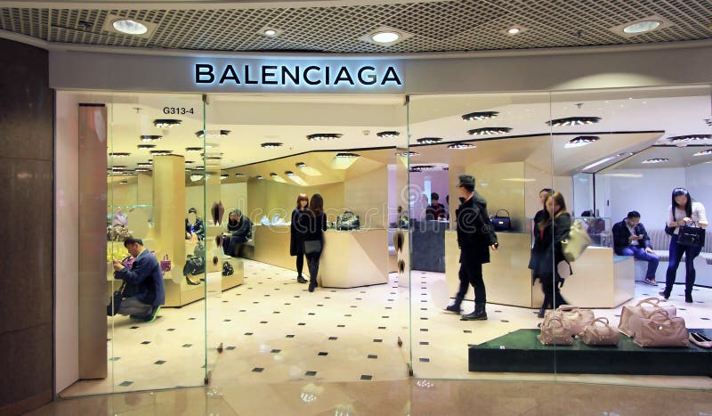 balenciaga store uae