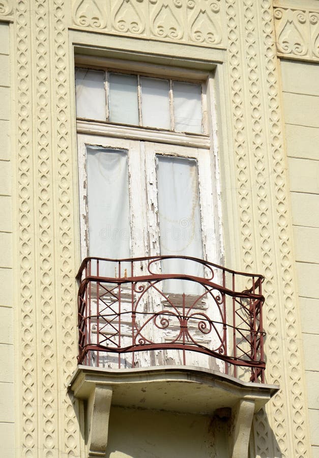Balkon in Bitola Macedonië royalty-vrije stock afbeeldingen Balkon in Bitola Macedonië royalty-vrije stock afbeeldingen