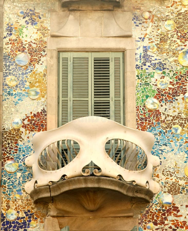 Balkon van Casa Batllo in Barcelona royalty-vrije stock foto Balkon van Casa Batllo in Barcelona royalty-vrije stock foto