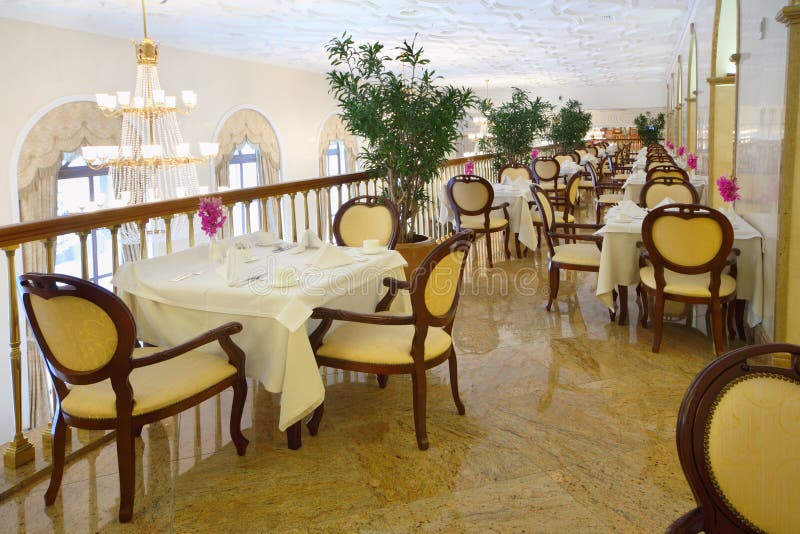 balkonghotellrestaurang ukraine arkivbild balkonghotellrestaurang ukraine arkivbild