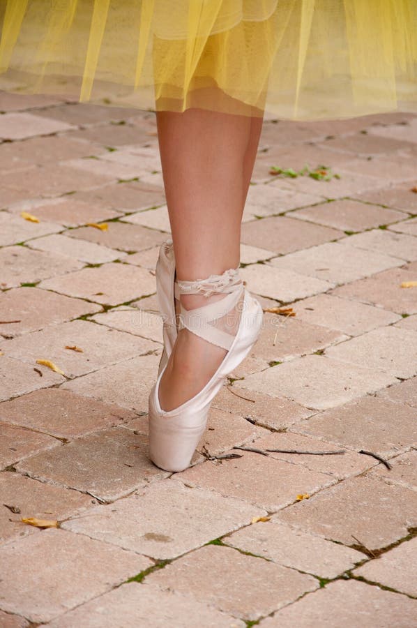 Ballet toe shoes