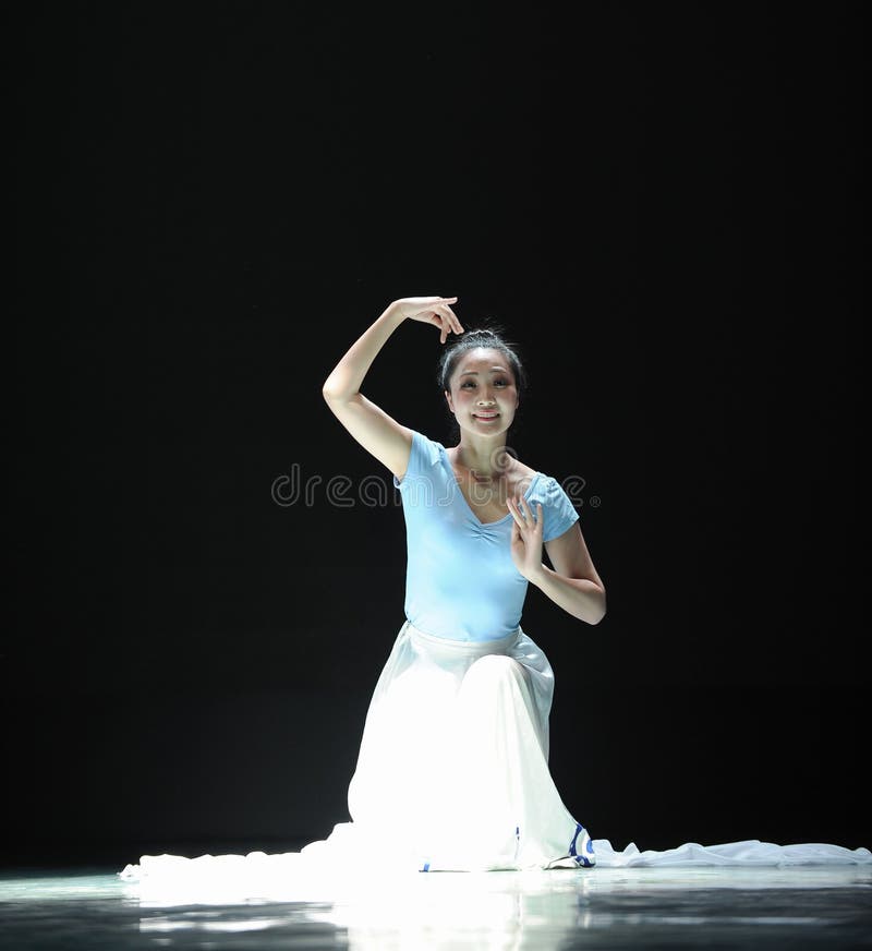 Balletto classico: Valzer dei fiori fotografie stock Balletto classico: Valzer dei fiori fotografie stock