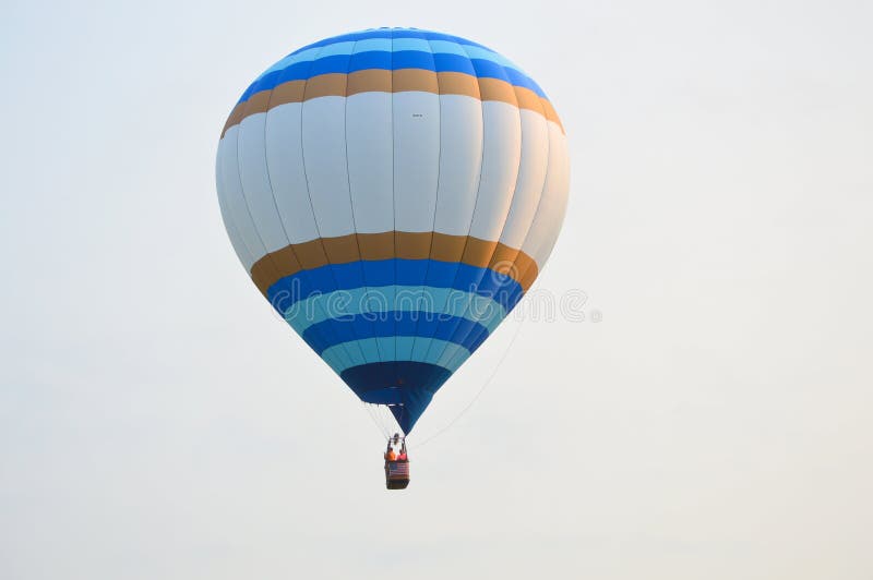 Ballons à air commençant à voler photo stock Ballons à air commençant à voler photo stock