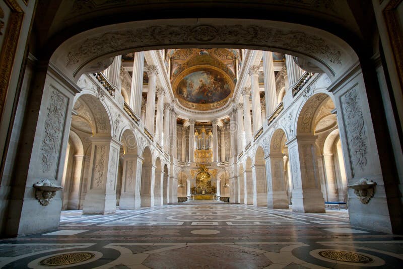 Il grande sala sala da ballo palazzo Parigi Francia.