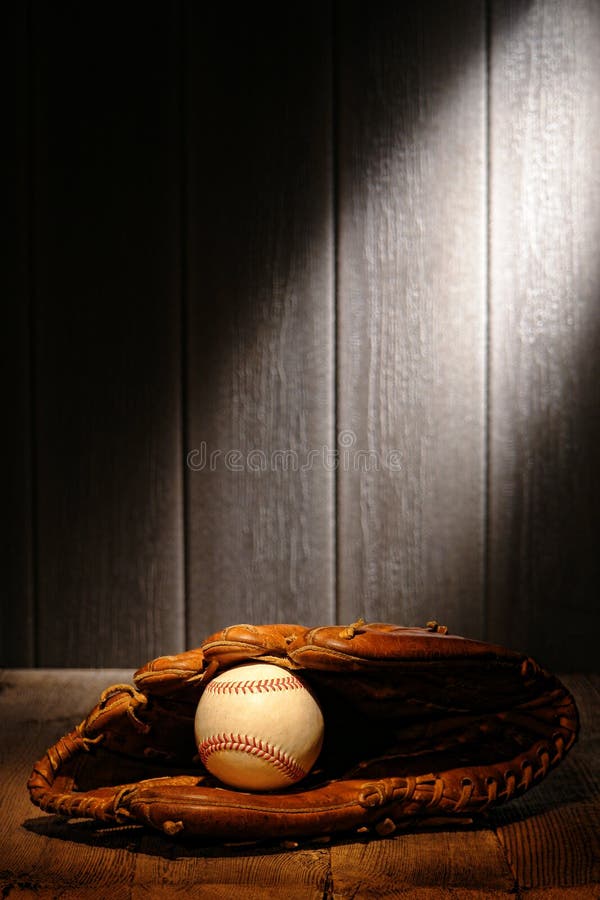 balowego baseballa łapacza rękawiczkowy rzemienny stary rocznik fotografia royalty free balowego baseballa łapacza rękawiczkowy rzemienny stary rocznik fotografia royalty free