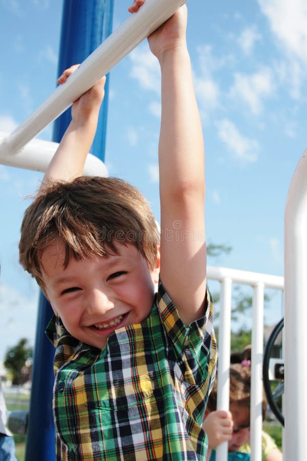 Bambino che ha divertimento immagini stock Bambino che ha divertimento immagini stock