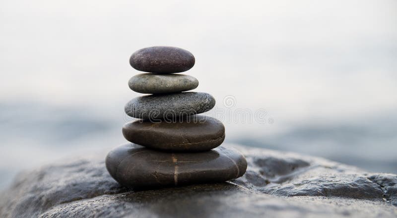 bamboo stones zen Symbol för fredbuddhismmeditation avkoppling royaltyfria bilder bamboo stones zen Symbol för fredbuddhismmeditation avkoppling royaltyfria bilder
