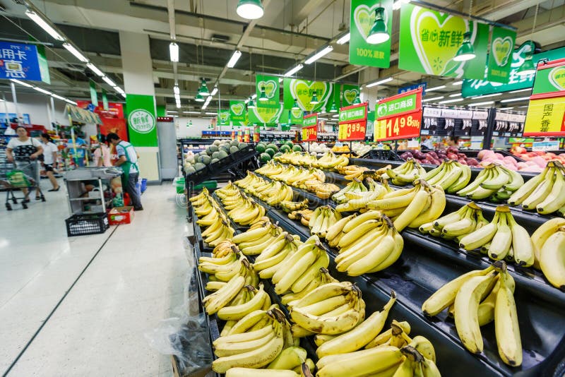 Banan för frukt för objekt för detaljhandel för Kina hangzhou wal-marknad supermarket arkivbild Banan för frukt för objekt för detaljhandel för Kina hangzhou wal-marknad supermarket arkivbild