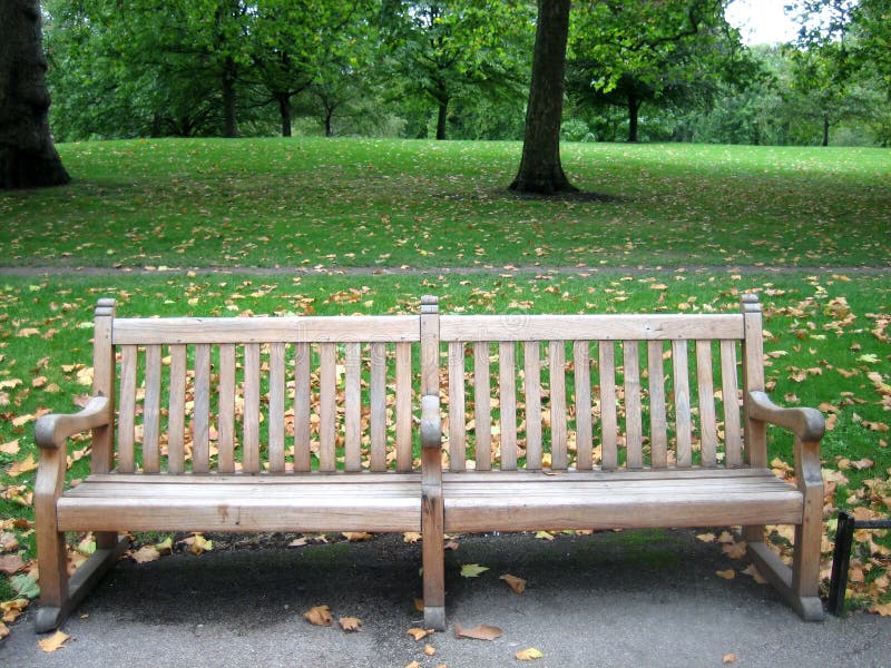 Banc en bois photo libre de droits Banc en bois photo libre de droits