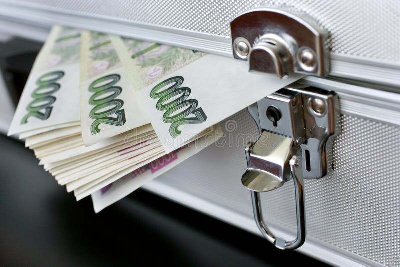 Banconote soldi della corona ceca in un caso