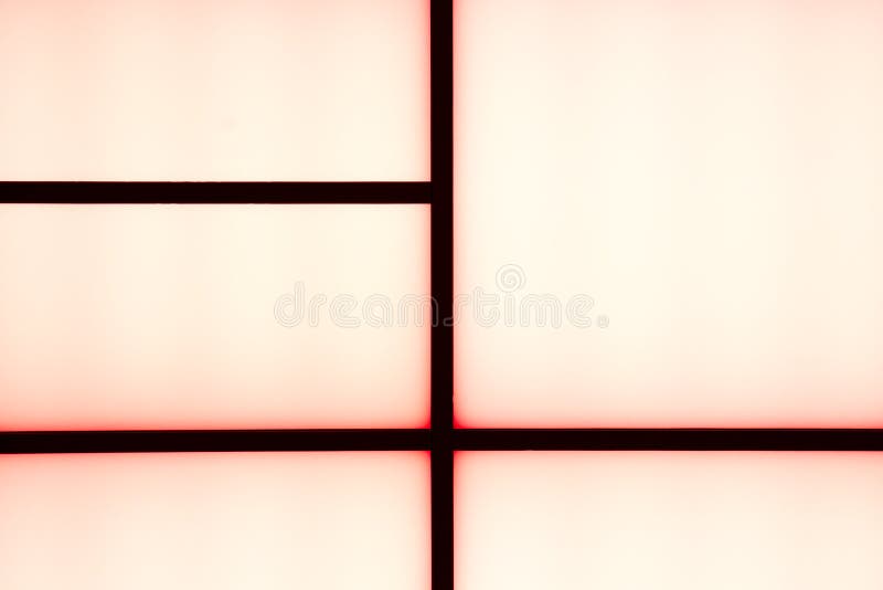 Bande nere geometriche astratte con incandescenza rossa su un bianco luminoso fotografia stock libera da diritti Bande nere geometriche astratte con incandescenza rossa su un bianco luminoso fotografia stock libera da diritti