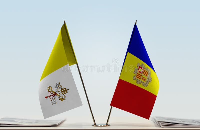 Bandeira de Cidade Estado do Vaticano e de Andorra fotos de stock