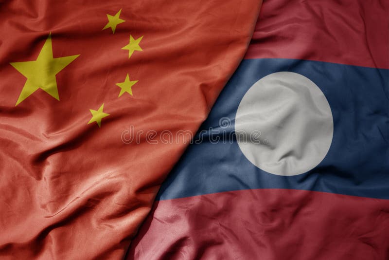 Bandeira nacional colorida da china e bandeira nacional do laos ilustração do vetor