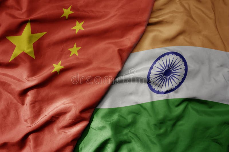 Bandeira nacional colorida da china e bandeira nacional da índia ilustração stock