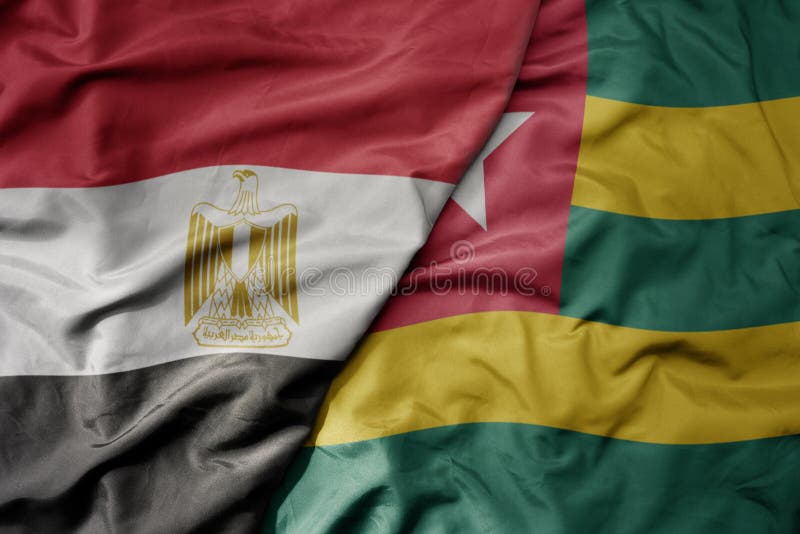 Bandeira nacional colorida do egito e bandeira nacional do togo ilustração royalty free