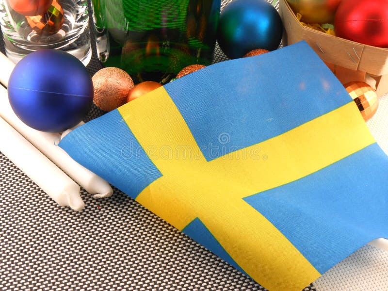 Bandera de Suecia con la decoración de la Navidad, Año Nuevo fotografía de archivo Bandera de Suecia con la decoración de la Navidad, Año Nuevo fotografía de archivo