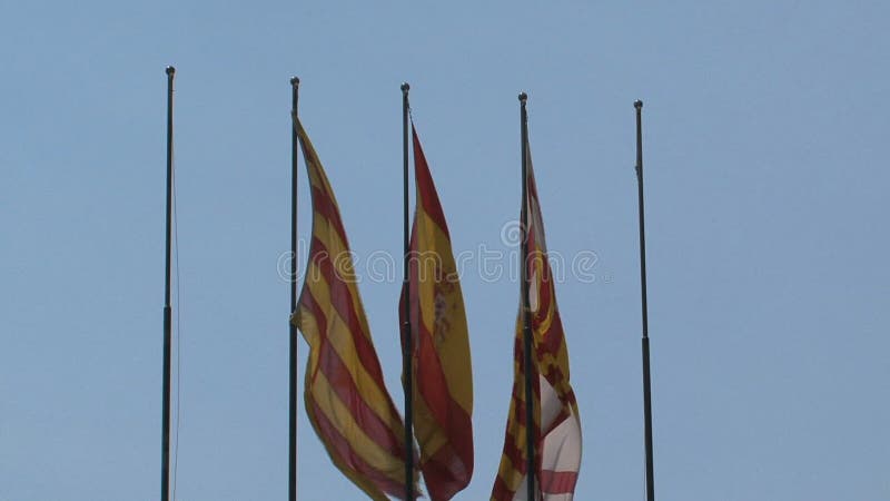 Video Stock Bandera ondeando con el logo del equipo de fútbol Atlético de  Madrid. Clip editorial 4K - Footage © alexeynovikov #157939098