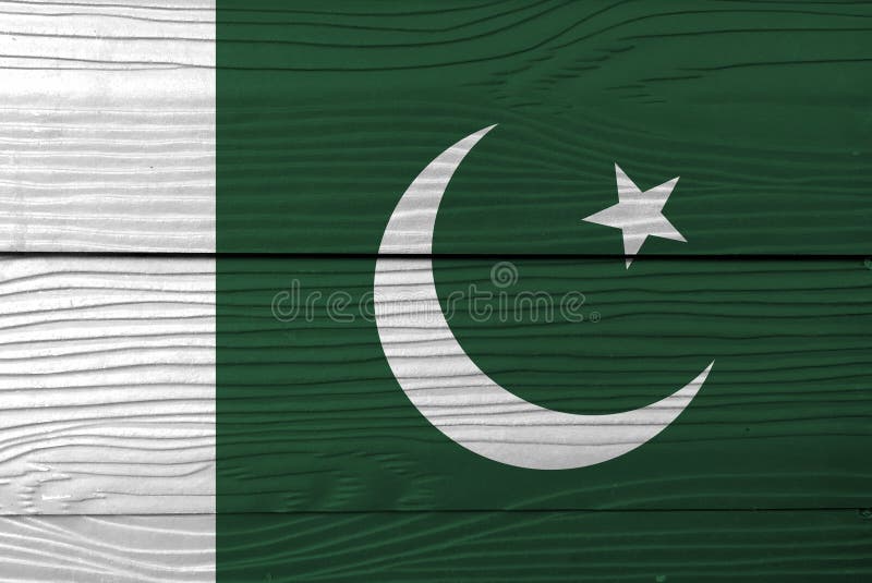 Bandiera del Pakistan sul fondo di legno della parete Struttura pakistana della bandiera di lerciume immagini stock libere da diritti Bandiera del Pakistan sul fondo di legno della parete Struttura pakistana della bandiera di lerciume immagini stock libere da diritti