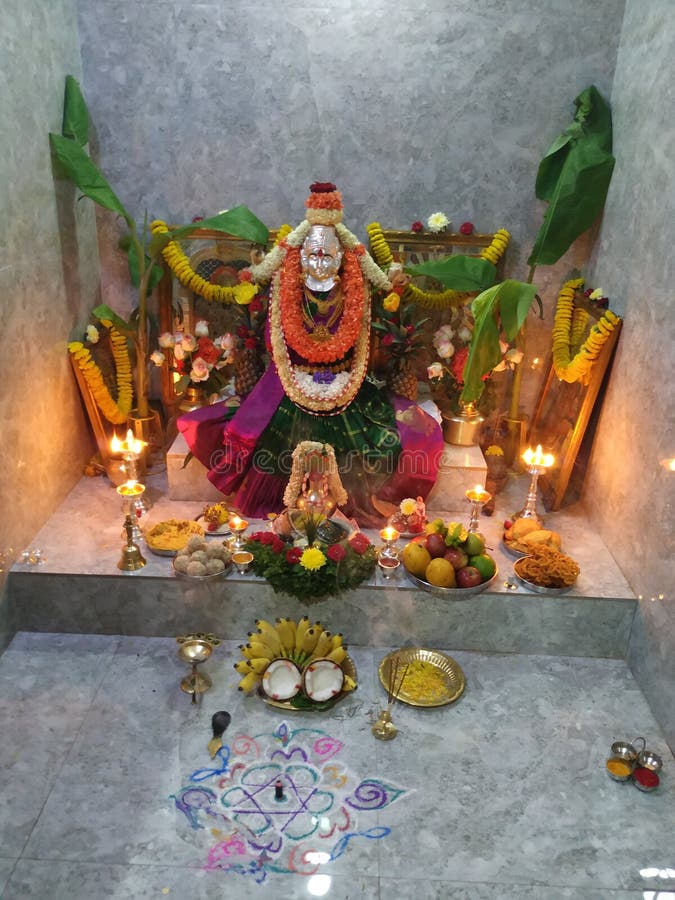 Closeup of Goddess Lakshmi Statue Decoration during Festival of Vara  Mahalakshmi Vrata. Its Festival To Propitiate the Goddess Editorial Stock  Image - Image of hand, colorful: 193103279