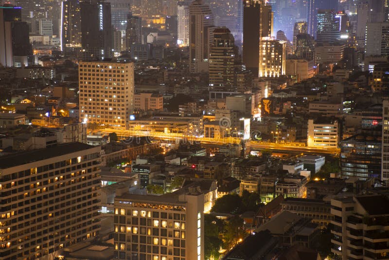 Bangkok gęstość mieszkaniowa przy nocą zdjęcia stock Bangkok gęstość mieszkaniowa przy nocą zdjęcia stock