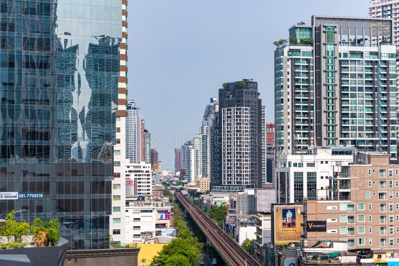 File:Emporium, view from EmQuatier, Bangkok.jpg - Wikimedia Commons