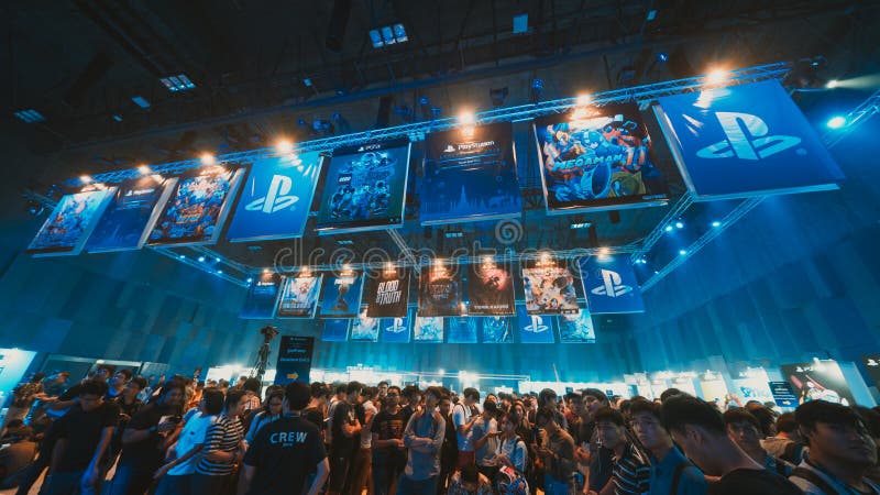 Bangkok, - Aug 18, 2018: Crowd Gamer Attending Stage Show Event PlayStation Experience SEA (South East Editorial Photography - Image of electronic, experience: 124071422