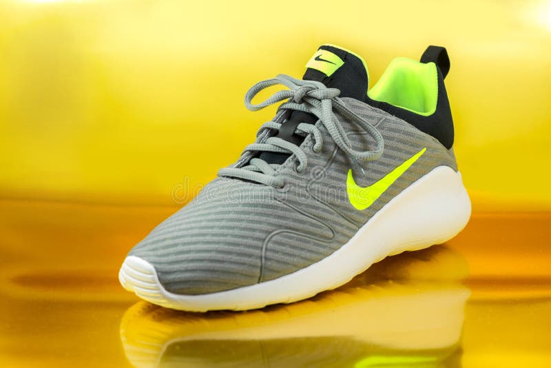 Bangkok, Thailand - 12. August 2018: Nike KAISHI 2 0 Se-Betrieb lizenzfreie stockfotos Bangkok, Thailand - 12. August 2018: Nike KAISHI 2 0 Se-Betrieb lizenzfreie stockfotos
