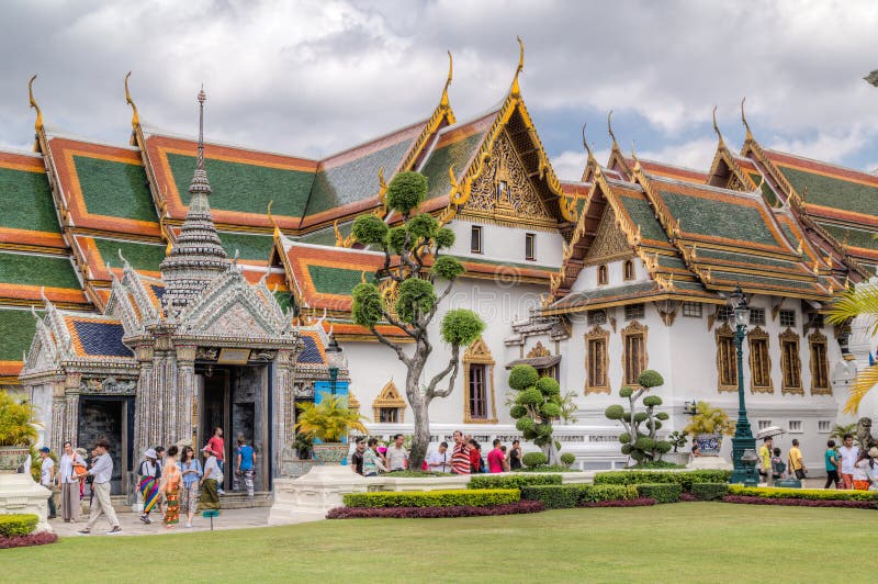 BANGKOK, THAILAND - CIRCA IM AUGUST 2015: Amarindra Winitchai Hall, Bangkok, Thailand lizenzfreie stockfotografie BANGKOK, THAILAND - CIRCA IM AUGUST 2015: Amarindra Winitchai Hall, Bangkok, Thailand lizenzfreie stockfotografie