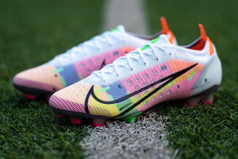 Nike Football Boots Photos - Free 