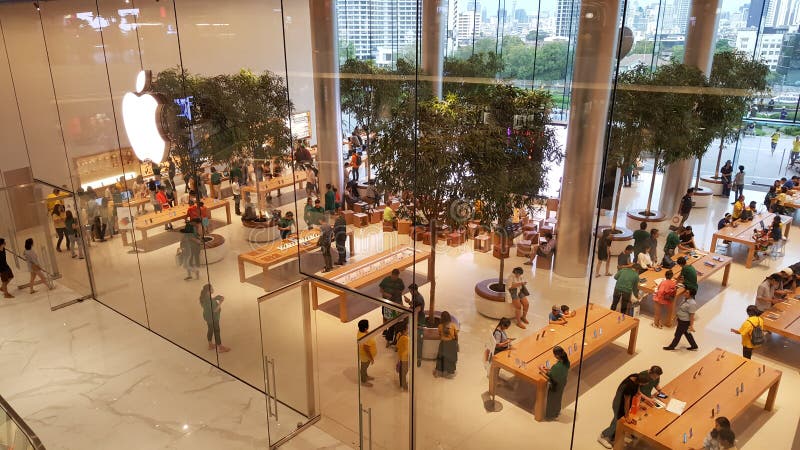 apple iconsiam' is the company's first store in thailand