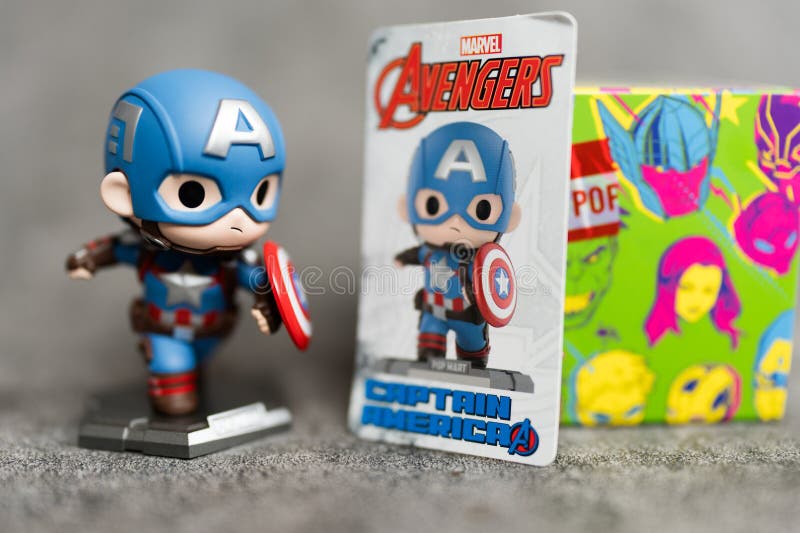 Bangkok Thailandia 26 marzo 2025 : Capitan America cifre da POP MART X Marvel Avengers serie Classica fotografie stock libere da diritti