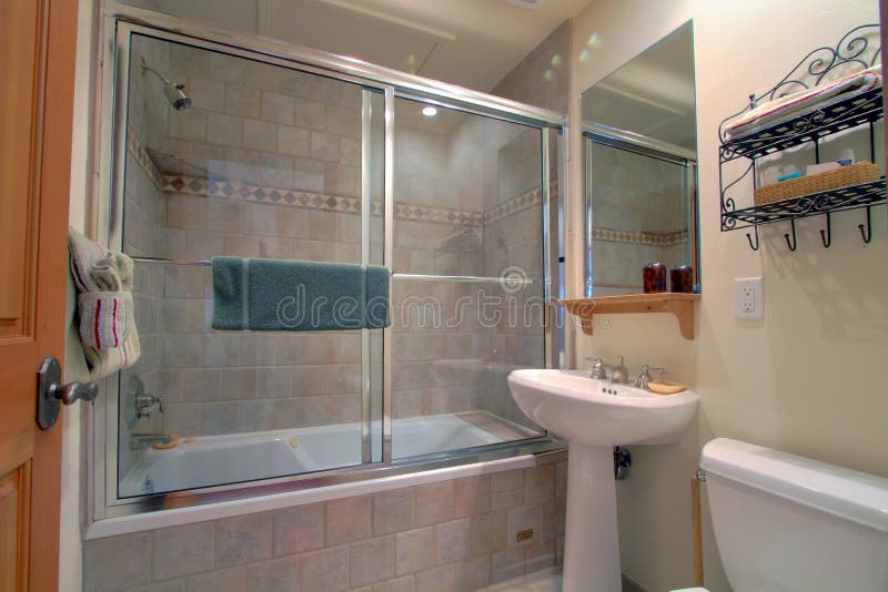 Casa de banho moderna fotos de stock royalty free