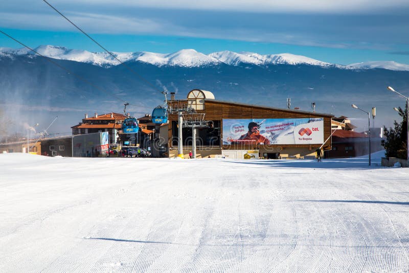 Bansko narty stacja, wagonu kolei linowej dźwignięcie, Bułgaria zdjęcie royalty free