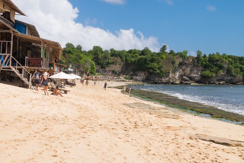 Baracche della spiaggia di Balangan - Bali Indonesia fotografia stock libera da diritti Baracche della spiaggia di Balangan - Bali Indonesia fotografia stock libera da diritti