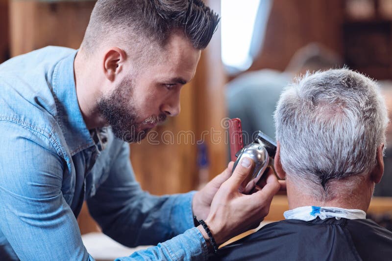 corte de cabelo masculino idoso