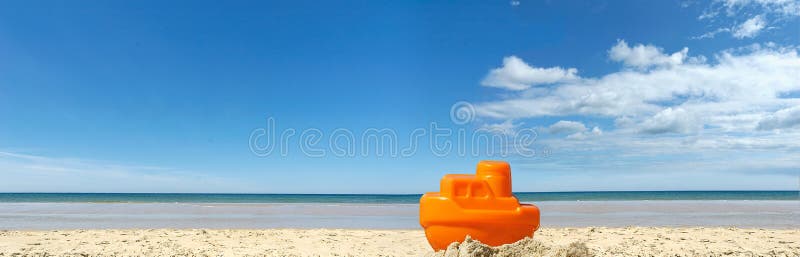 Barca di sogno la spiaggia fotografia stock Barca di sogno la spiaggia fotografia stock