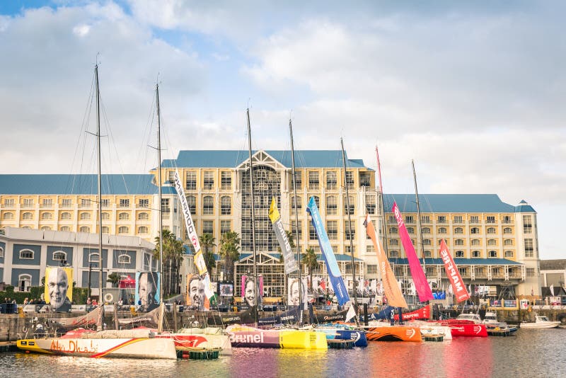 Barca a vela di Tegatta una corsa dell'oceano di Volvo a Cape Town fotografie stock Barca a vela di Tegatta una corsa dell'oceano di Volvo a Cape Town fotografie stock