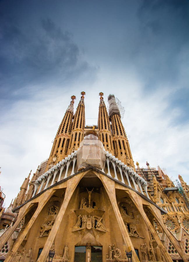 BARCELONA, SPAIN - 25 April 2016: La Sagrada Familia - Cathedral ...