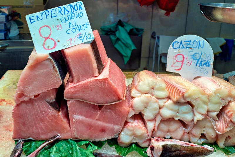 Barcelona. Catalonia. Spain. The Mercat de Sant Josep de la Boqueria. Fishmonger - Date: 30 - 12 - 2023. Barcelona. Catalonia. Spain. The Mercat de Sant Josep de la Boqueria. Fishmonger - Date: 30 - 12 - 2023