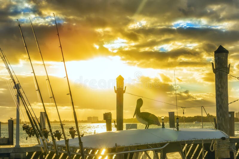 Barco com giro, artes de pesca imagem de stock Barco com giro, artes de pesca imagem de stock