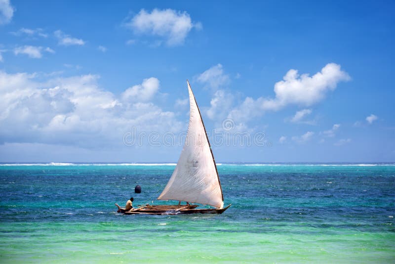 Barco de pesca em Zanzibar fotos de stock royalty free Barco de pesca em Zanzibar fotos de stock royalty free