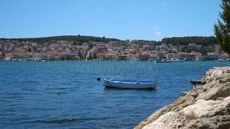 Barco no mar argostoli