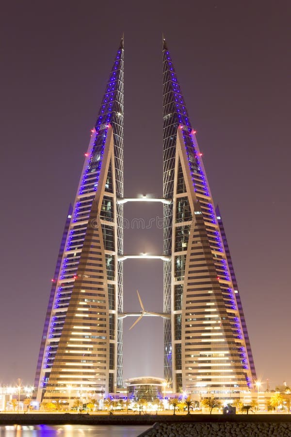bardziej odpowiednie Bahrain budynku centrum energetycznego konsumpcji ogromny jego nowoczesne jej w handlu dostawy turbiny bardz fotografia royalty free bardziej odpowiednie Bahrain budynku centrum energetycznego konsumpcji ogromny jego nowoczesne jej w handlu dostawy turbiny bardz fotografia royalty free